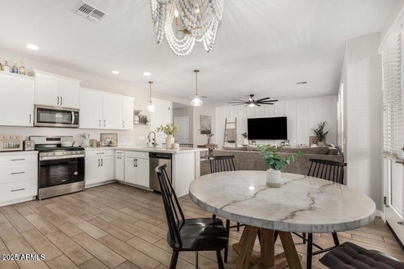 20250816005303345743000000-o