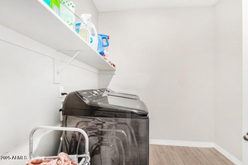 20250816005304912323000000-o