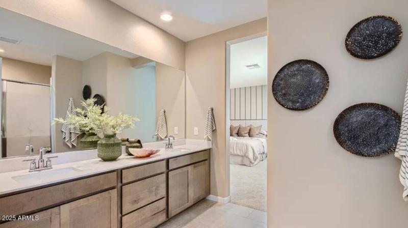 Owners Bath