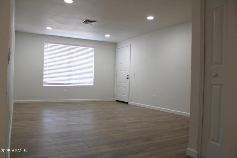 IMG_1721 living room 2