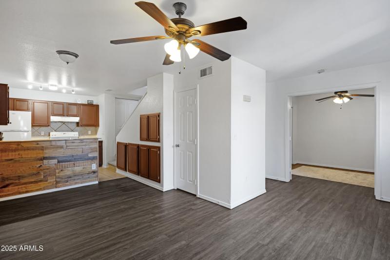 2301 E University Dr #401-8