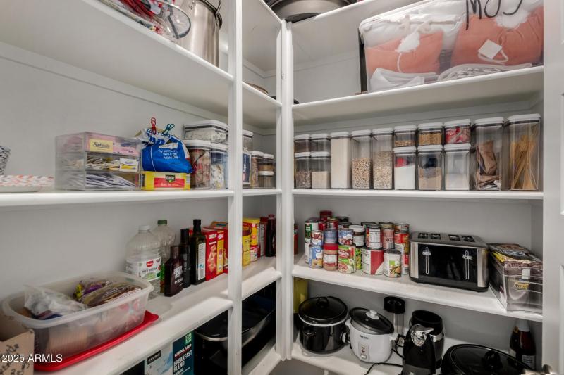 Walk in Pantry