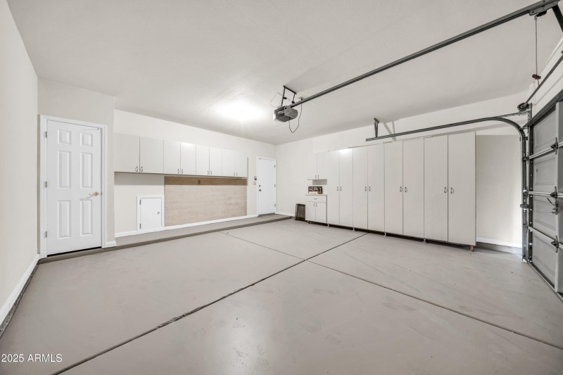10806 N 11th St-37