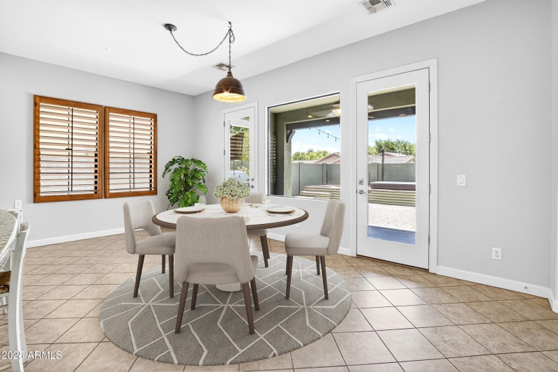 6_kitchen _ dining_finalb