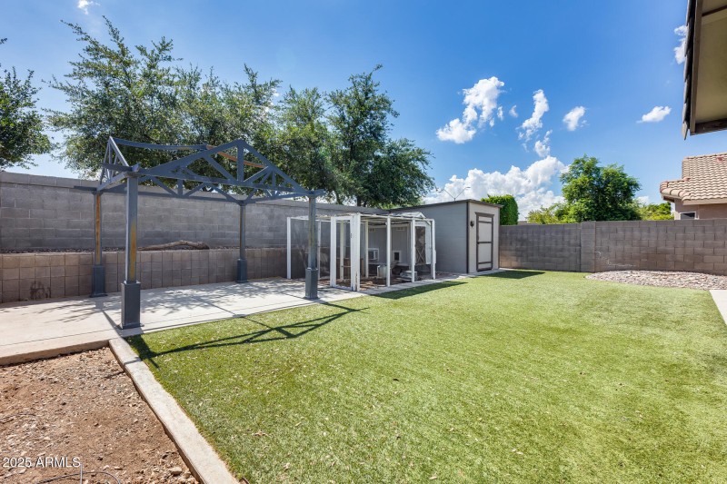 Shade structer and shed