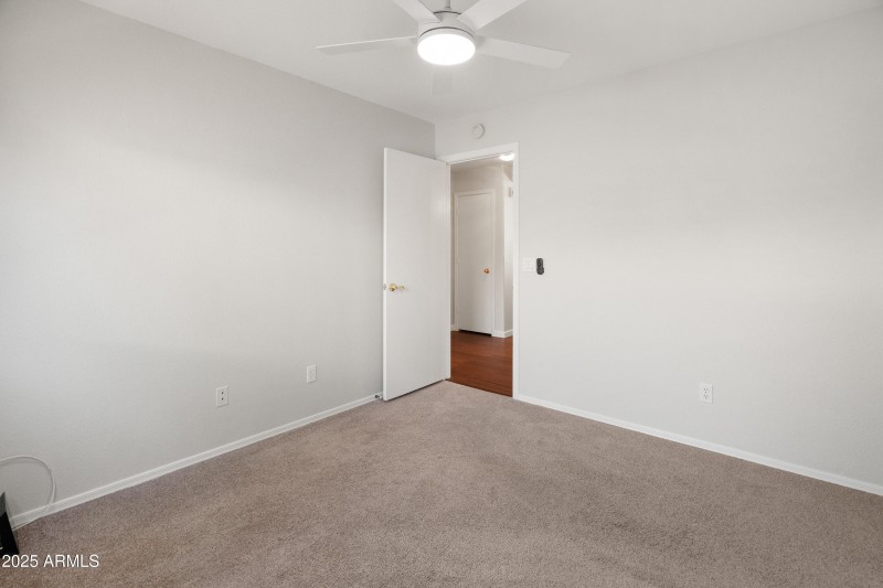 143 W Jasper Dr-6
