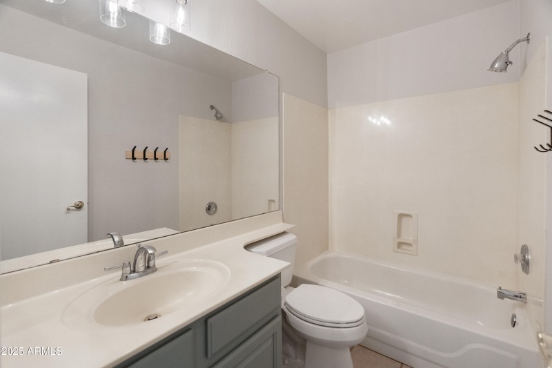 143 W Jasper Dr-1