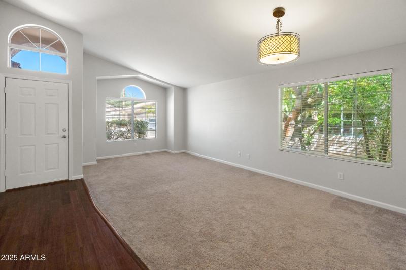 143 W Jasper Dr-14