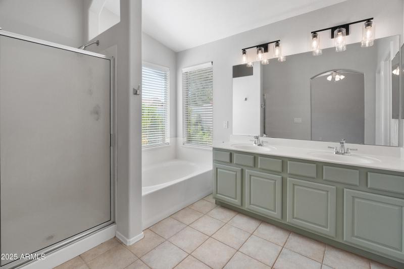 143 W Jasper Dr-11