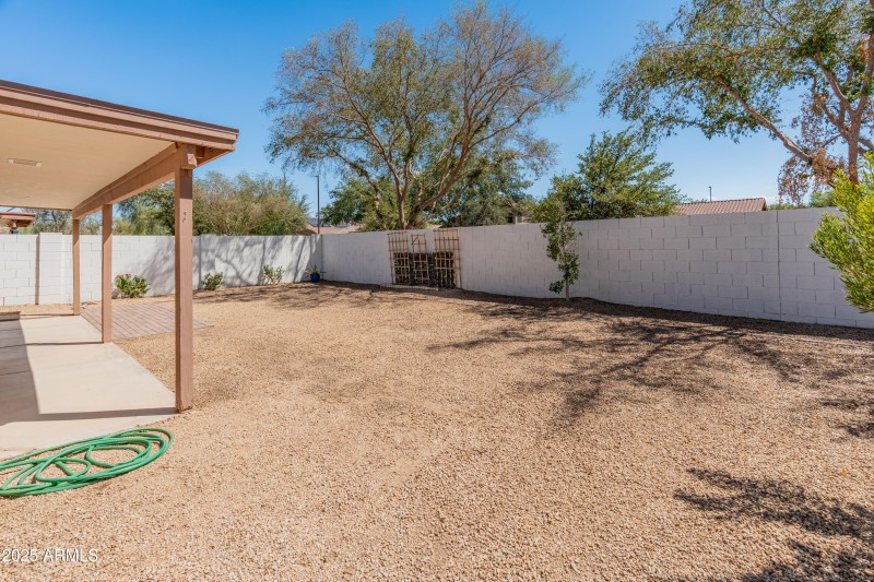 143 W Jasper Dr-34