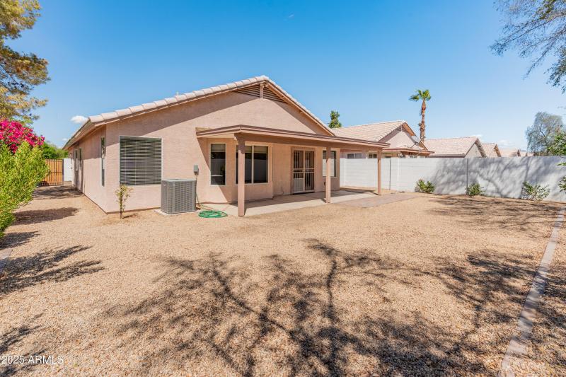 143 W Jasper Dr-31