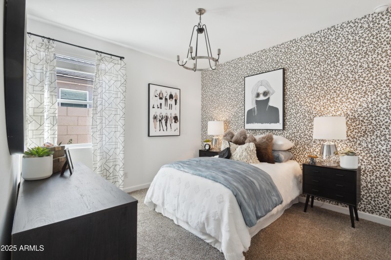 Kingston bedroom (2)