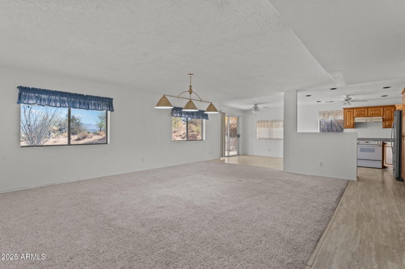 1660 Vista Dr
