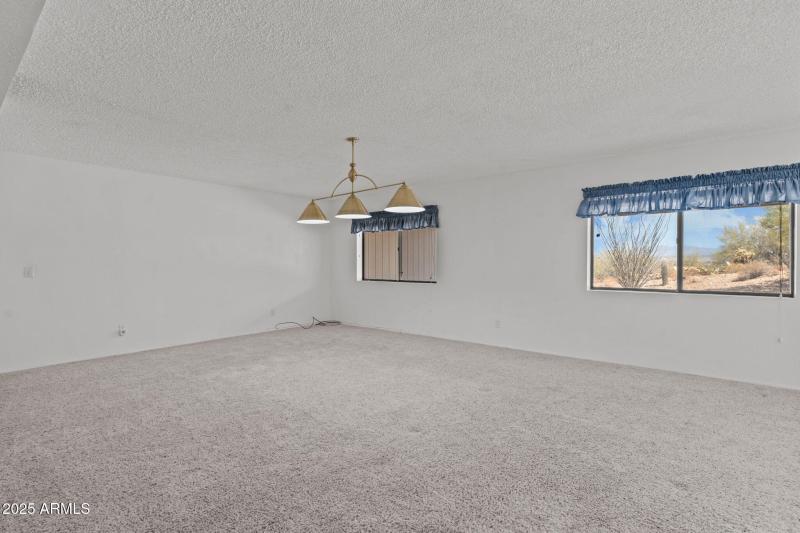 1660 Vista Dr