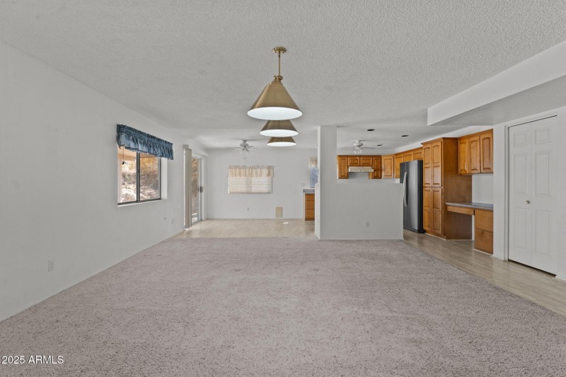 1660 Vista Dr