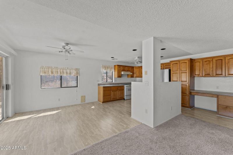 1660 Vista Dr
