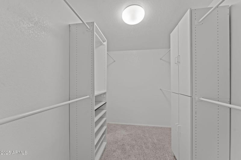 1660 Vista Dr