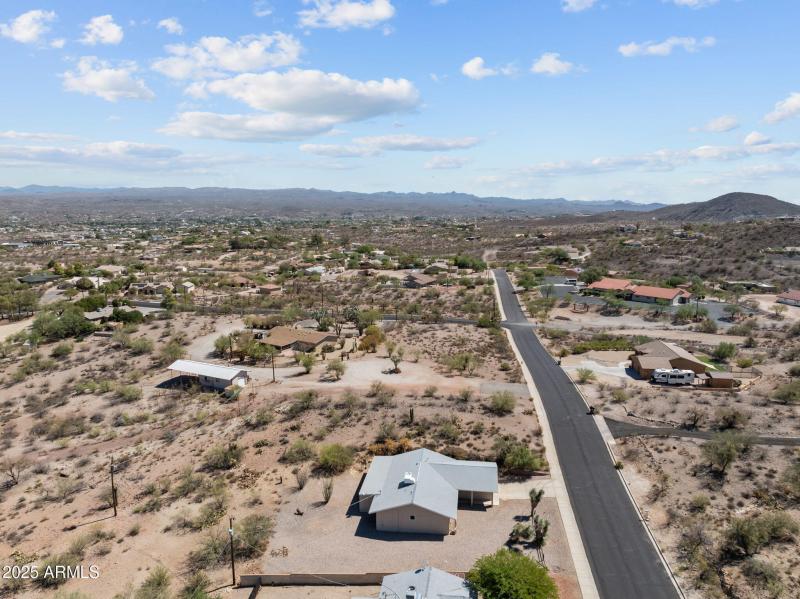 1660 Vista Dr