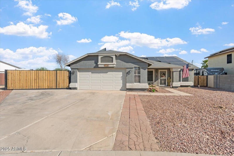 1/3 lot with 2 RV driveways