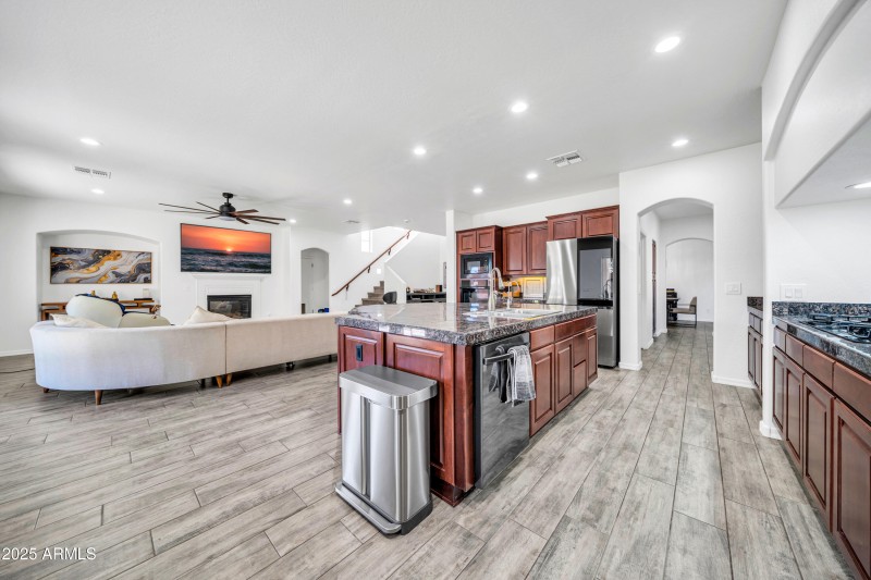 7149 W Avenida del Sol-17