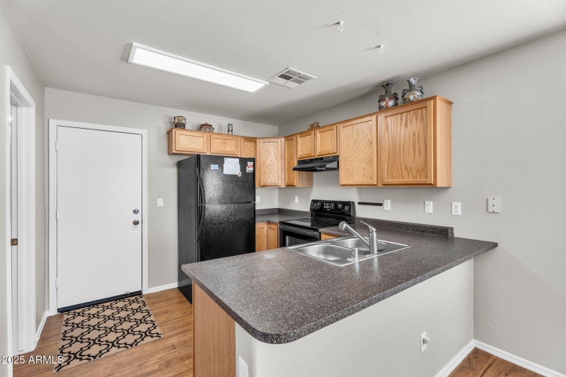 7-web-or-mls-6573 E Lush Valley View-9