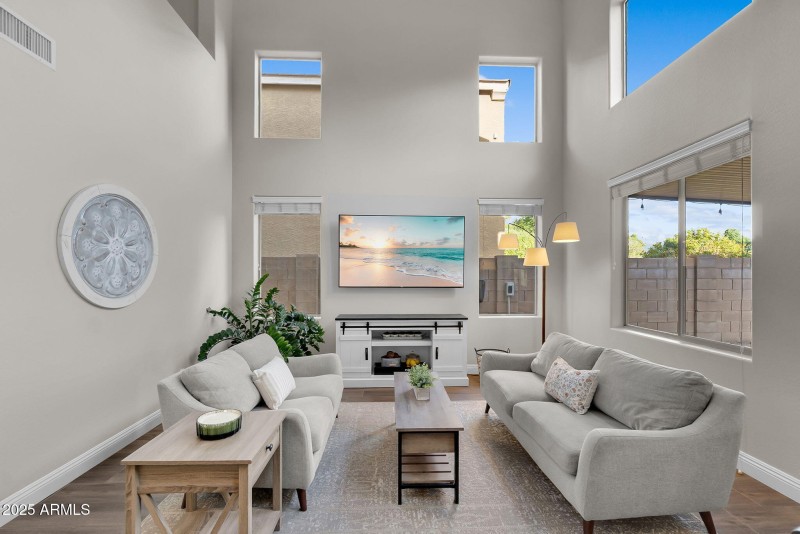 5-web-or-mls-Phelps-5