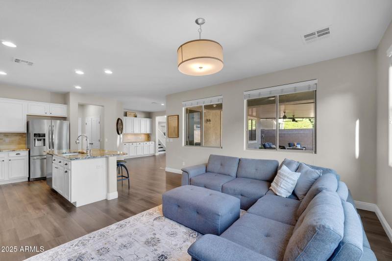 20-web-or-mls-Phelps-20