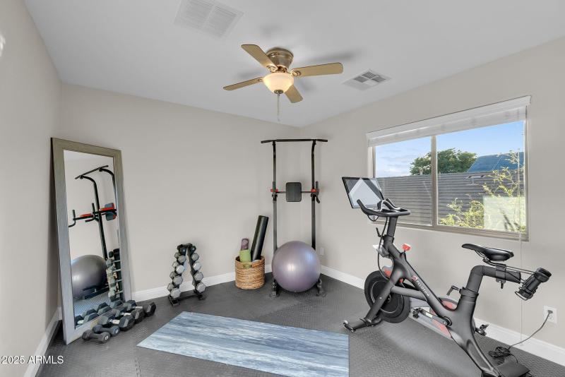25-web-or-mls-Phelps-44