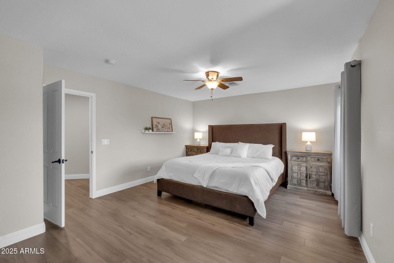 28-web-or-mls-Phelps-29