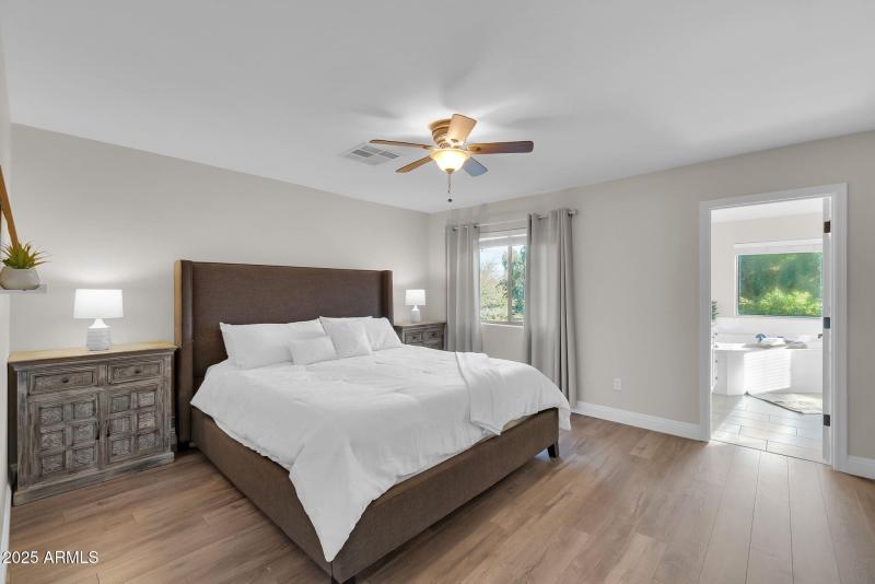 30-web-or-mls-Phelps-31