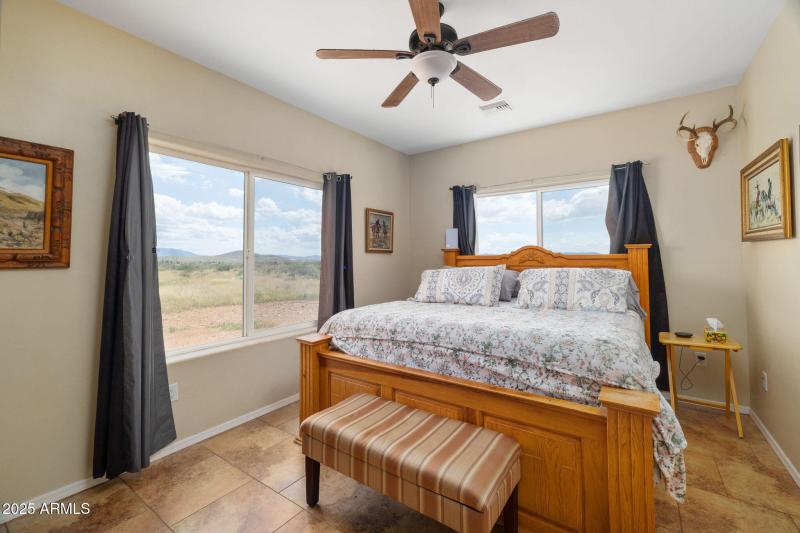 22091EMountainRainTrl-41