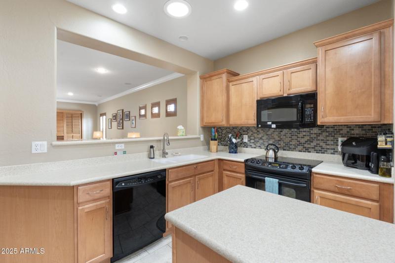 13-web-or-mls-DSC08664 copy