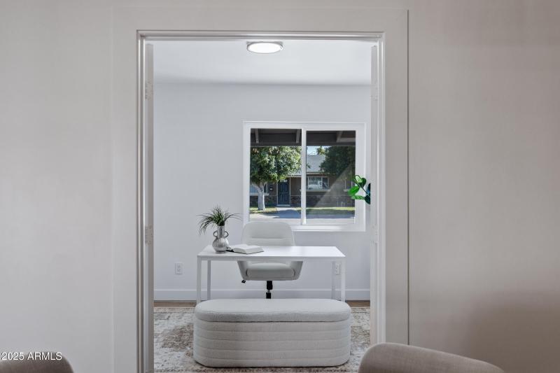 7820 E Loma Land Dr-10