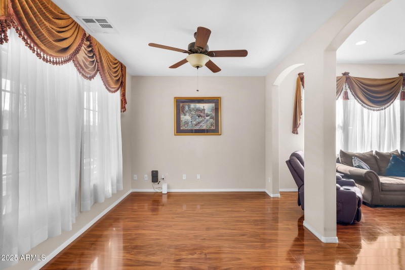 6-web-or-mls-East Sebring-6