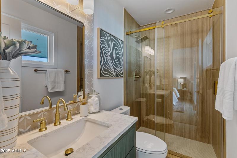 7820 E Loma Land Dr-23