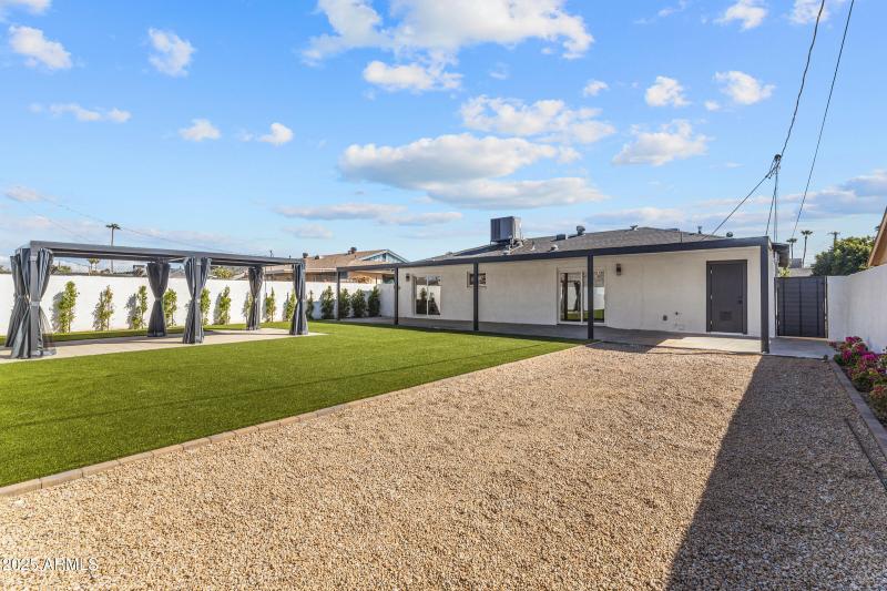 7820 E Loma Land Dr-24