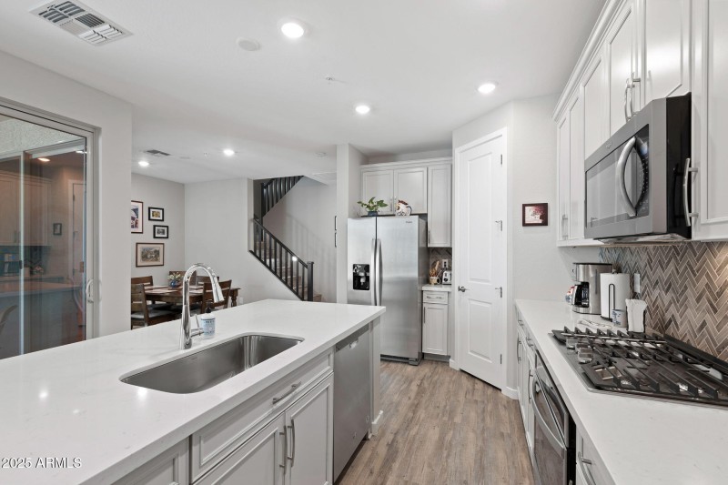 010__3855 S McQueen Rd APT 5