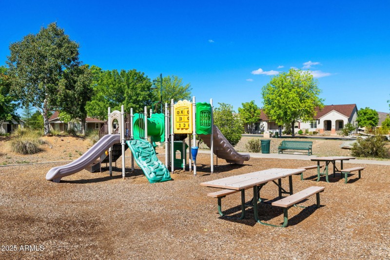 28-Fence Line Park_5