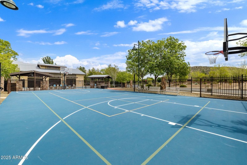 50-Basketball Court (3)