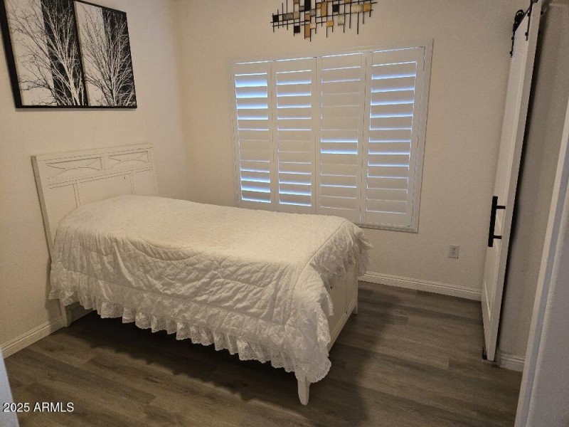 20250908_125424_resized