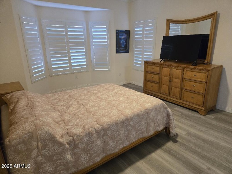 20250908_125805_resized