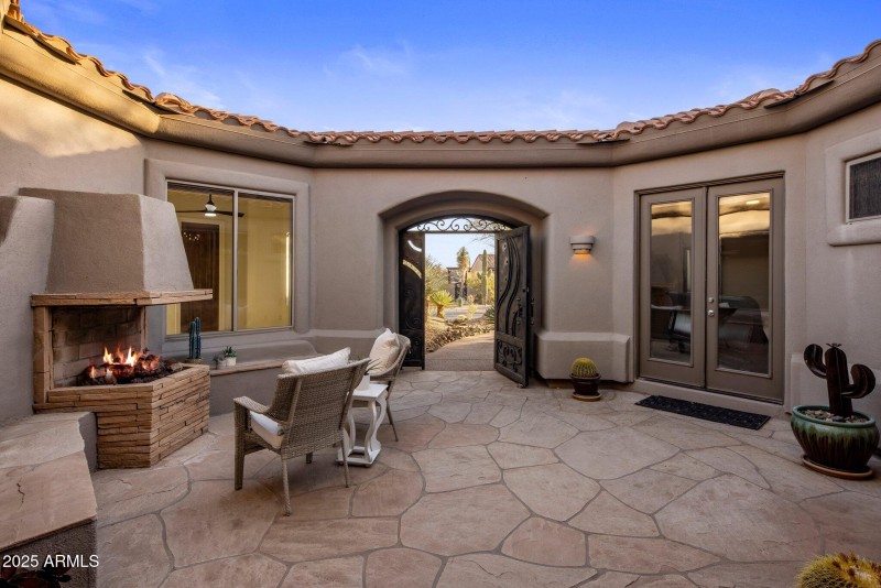 Casita Entrance