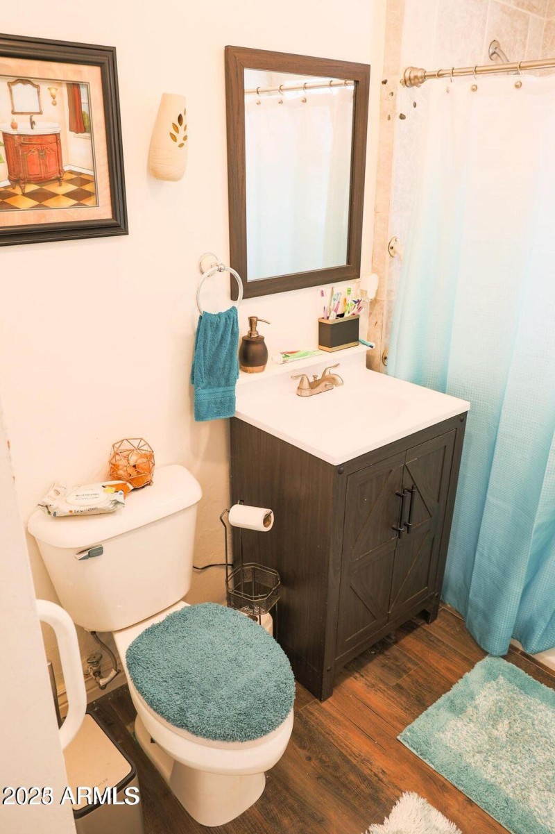 20230821210205106944000000-o