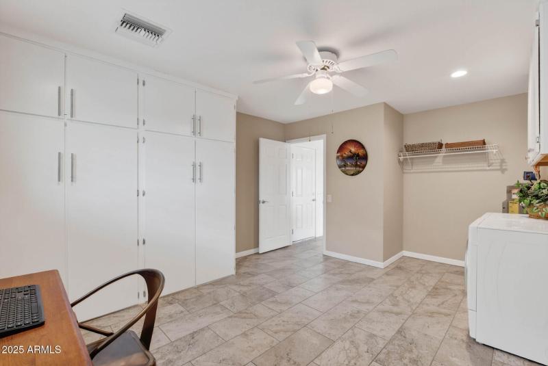 Bonus Room towards Kitchen