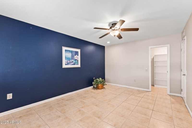 Guest Bed towards Walk In and Hall