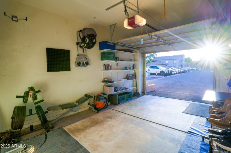 GARAGE 3
