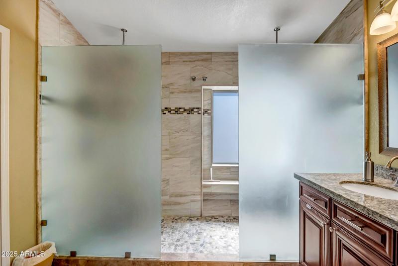 Upgraded Primary Shower