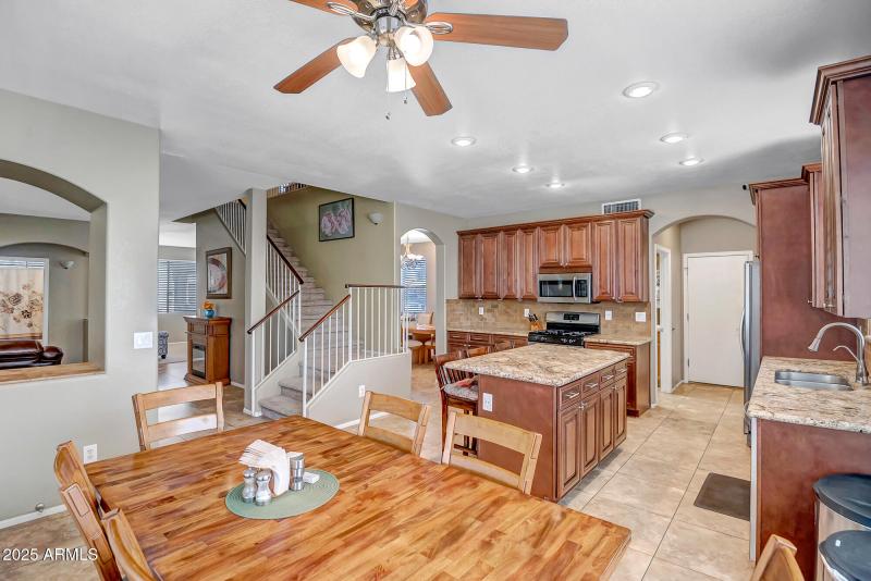 Kitchen / Eat In