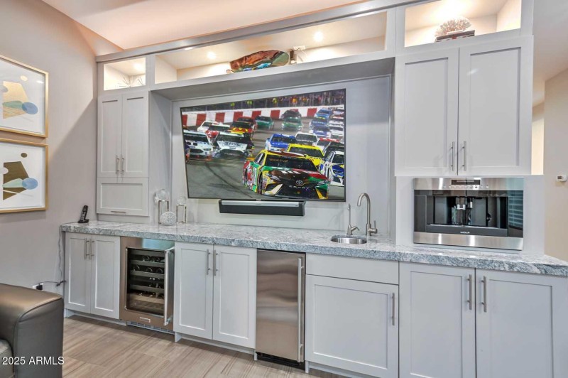 Bonus Room-Wine-Coffee Bar