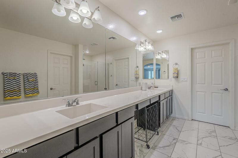 022_Master Bathroom